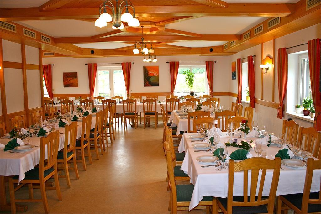 Gasthaus - Gaestehaus Schusterbauer Rein Exterior foto