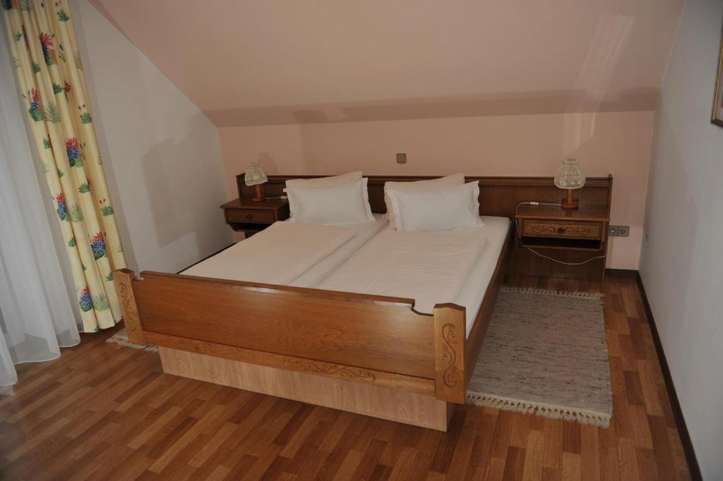 Gasthaus - Gaestehaus Schusterbauer Rein Quarto foto